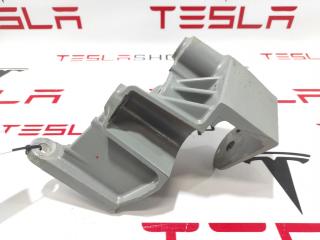 Кронштейн крепления двигателя Tesla Model X 1 поколение 2017, 1069434-S0-A