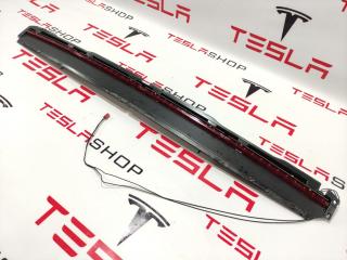 Стоп сигнал крышки багажника верхний Tesla Model S 1 поколение [рестайлинг] 2018, 6005917-00-F