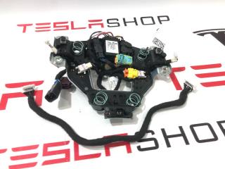 Кронштейн подушки безопасности водителя Tesla Model X 1 поколение 2019, 1456163-31-A