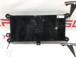 Блок управления BCM (Body Control Module) Tesla Model X 1 поколение 2019, 1043900-00-E