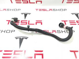 Шланги охлаждающей жидкости Tesla Model Y 1 поколение 2021, 1504722-00-A