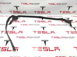 Уплотнитель стекла внутренний двери Tesla Model X 1 поколение 2019, 1472045-00-A