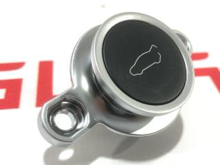 Кнопка закрытия крышки багажника Tesla Model X 1 поколение 2019, 1042629-00-C