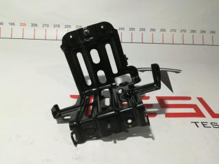 Крепление аккумулятора 12V Tesla Model 3 1 поколение 2019, 1103710-00-B