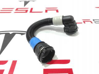 Шланги охлаждающей жидкости Tesla Model Y 1 поколение 2021, 1501348-00-B