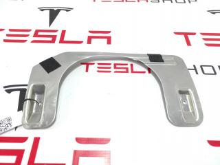 Кронштейн крепления накладки декоративной под руль Tesla Model X 1 поколение 2019, 1054654-00-C