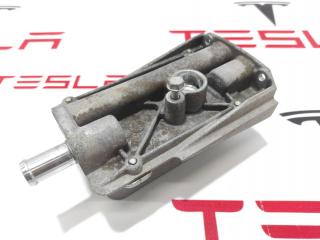 Теплообменник/чиллер (CHILLER) Tesla Model X 1 поколение 2019, 1037000-10-A, 1038942-00-A, 1036404-00-B