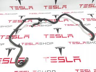 Шланги охлаждающей жидкости заднего малого электромотора Tesla Model X 1 поколение 2019, 1047691-00-F
