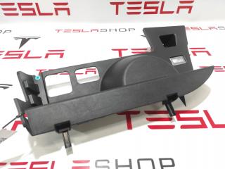 Накладка центральной панели Tesla Model X 1 поколение 2019, 1035563-00-C, 1054822-00-A