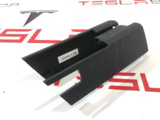 Заглушка салазки сиденья Tesla Model X 1 поколение 2019, 1061591-00-D
