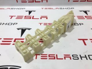 Кронштейн внешний сидений 2-го ряда Tesla Model X 1 поколение 2019, 1055317-00-C, 1089758-00-B
