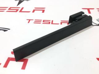 Заглушка салазки сиденья Tesla Model X 1 поколение 2019, 1061614-00-E