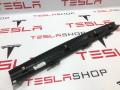 Накладка межсекционная подъемной задней двери Tesla Model X 1 поколение 2019, 1051547-06-C, 1053673-00-A - фото №4
