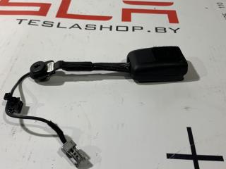 Замок ремня безопасности сиденья водительского/пассажирского Tesla Model 3 1 поколение 2019, 1090323-01-D