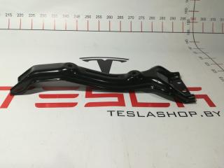 Направляющая сиденья второго ряда (крепление батареи) средняя Tesla Model 3 1 поколение 2019, 1098704-00-C