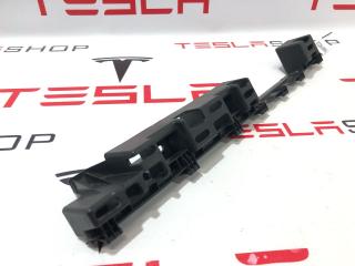 Кронштейн порога двери Tesla Model X 1 поколение 2019, 1056095-00-B, 1051827-00-B