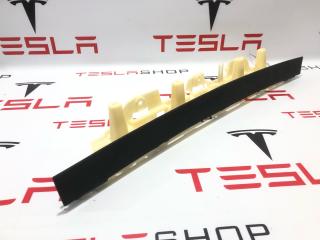 Накладка подъемной задней двери Tesla Model X 1 поколение 2019, 1055011-00-F, 1060411-00-C, 1055018-00-D