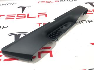 Накладка декоративная основания сидений 1-го ряда Tesla Model X 1 поколение 2019, 1100675-00-D