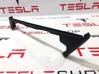 Накладка декоративная основания сидений 1-го ряда Tesla Model X 1 поколение 2019, 1100676-00-D