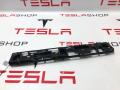 Кронштейн крепления накладки верхней дверного проема сокола Tesla Model X 1 поколение 2019, 1108821-00-B - фото №2
