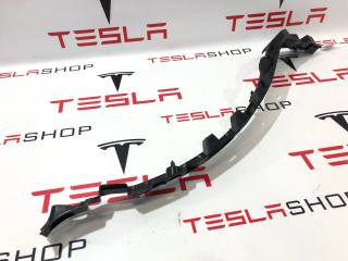 Кронштейн накладки, стойки C Tesla Model X 1 поколение 2019, 1079765-00-C, 1079765-00-B