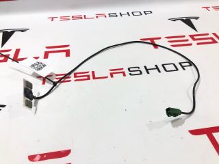 Bluetooth антенна Tesla Model X 1 поколение 2019, 1052393-00-B