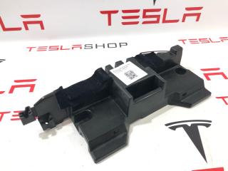 Кронштейн напольный 2-го ряда сидений Tesla Model X 1 поколение 2019, 1132785-00-A
