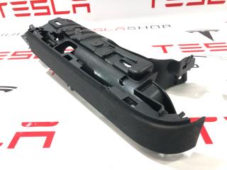 Накладка подъемной задней двери Tesla Model X 1 поколение 2019, 1055012-06-J