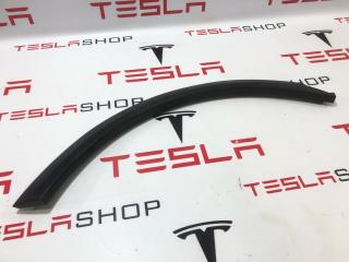 накладка колесной арки задний правый Tesla Model X 1 поколение 2019, 1045897-00-D, 1032268-00-C