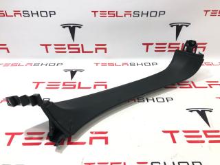 накладка двери (крышки) багажника Tesla Model X 1 поколение 2019, 1037904-00-E, 1037905-00-E