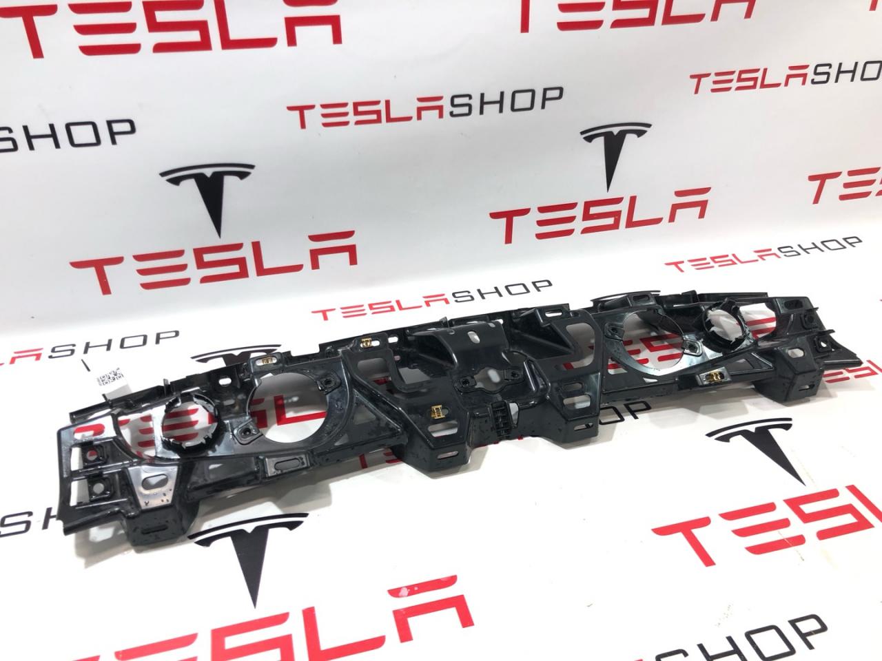 Кронштейн крепления динамиков крышки багажника Tesla Model X 1 поколение 2019, 1050282-00-E, 1050518-00-E - фото №1