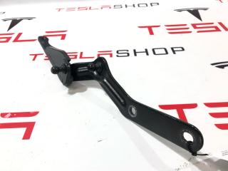 Петля амортизаторов подъемной задней двери Tesla Model X 1 поколение 2019, 1032667-00-L