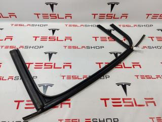 Уплотнитель стекла подъемной задней двери Tesla Model X 1 поколение 2019, 1484041-00-B