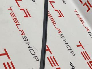 Уплотнитель подъемной задней двери Tesla Model X 1 поколение 2019, 1069003-00-C