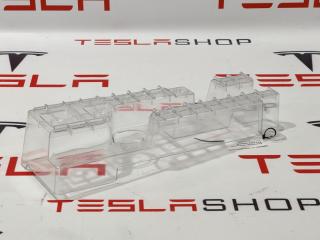Кронштейн напольный 2-го ряда сидений Tesla Model X 1 поколение 2019, 1091313-00-C