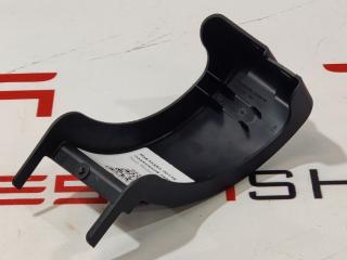 Накладка петли подъемной задней двери Tesla Model X 1 поколение 2019, 1047075-00-B
