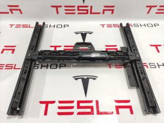 кронштейн (салазки) сидения Tesla Model X 1 поколение 2019, 9876527-00-A, 1454066-00-A, 443683007, 1132305XM05, 1132307XM05