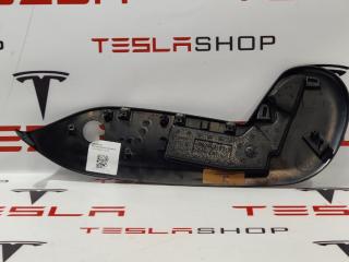 Накладка декоративная сиденья пассажира Tesla Model X 1 поколение 2019, 1067689-00-D, 1083458-00-A