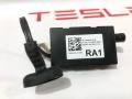 Антенна усилитель AM/FM Tesla Model X 1 поколение 2019, 1448945-00-B - фото №2