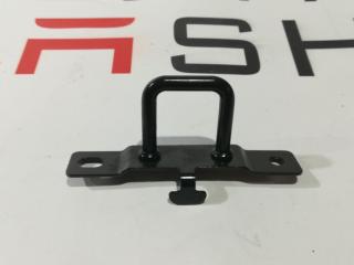 Петля фиксации сидений 2-го ряда Tesla Model 3 1 поколение 2019, 1101865-00-A