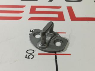 Петля замка двери Tesla Model 3 1 поколение 2019, 1107262-00-C