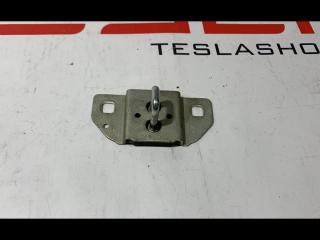 Петля замка крышки багажника Tesla Model S 1 поколение 2012, 1009419-00-B, A2127400132