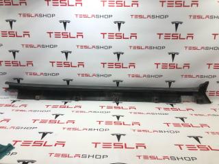 Накладка порога рокерной панели Tesla Model X 1 поколение 2019, 1034218-00-B