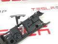 Кронштейн крепления накладки порога рокерной панели Tesla Model X 1 поколение 2019, 1046690-00-B - фото №4