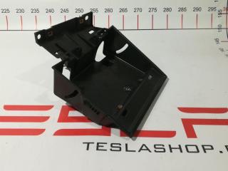 Кронштейн опорный основного монитора Tesla Model S 1 поколение 2014, 1002322-00-C