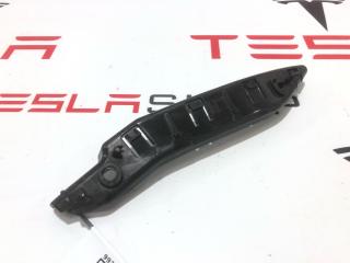 крепление бампера Tesla Model Y 1 поколение 2021, 1493770-00-B