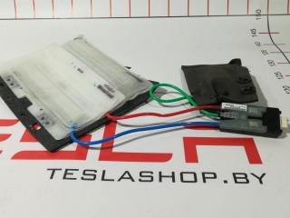 Механизм регулировки поясничного упора (передние сиденья) Tesla Model 3 1 поколение 2019, 1118494-00-B