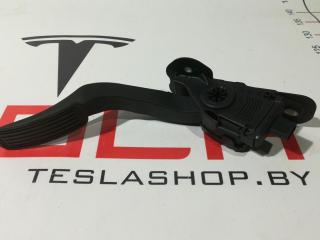 педаль Tesla Model S 1 поколение 2014, 1005307-00-A