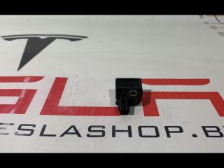 Датчик удара, стойки С Tesla Model S 1 поколение 2012, 1009017-00-A