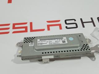 Радио FM/HD/XM Tesla Model 3 1 поколение 2019, 1079749-00-D